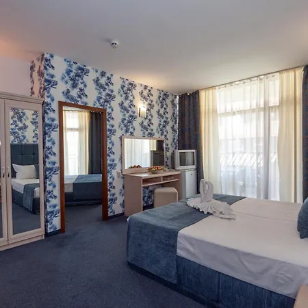 Grenada Complex 아파트